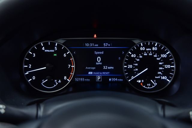 Used 2024 Nissan Altima 2.5 SV image 2