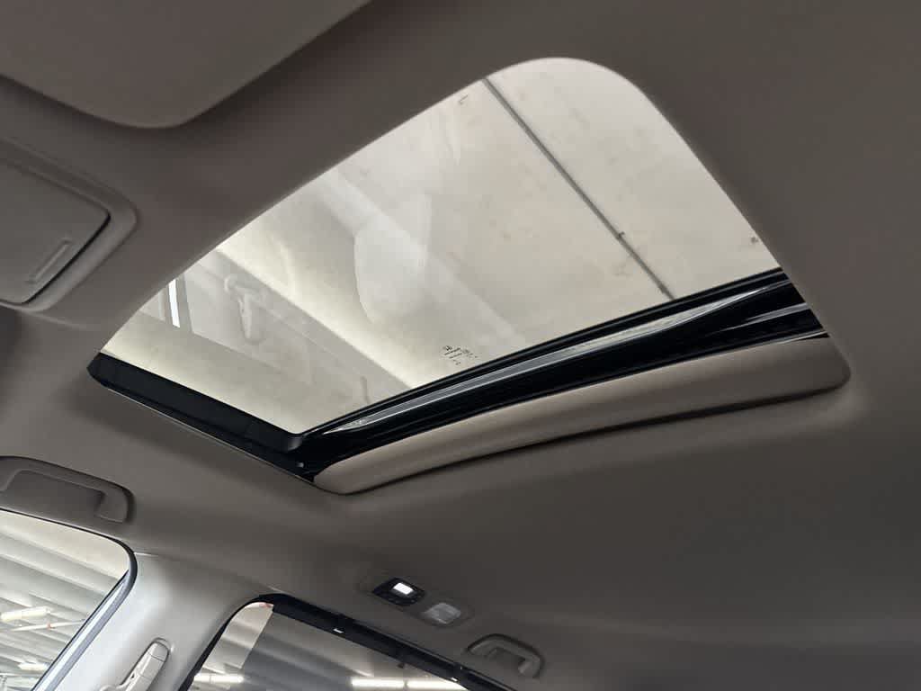 Used 2023 Honda Odyssey EX-L image 16