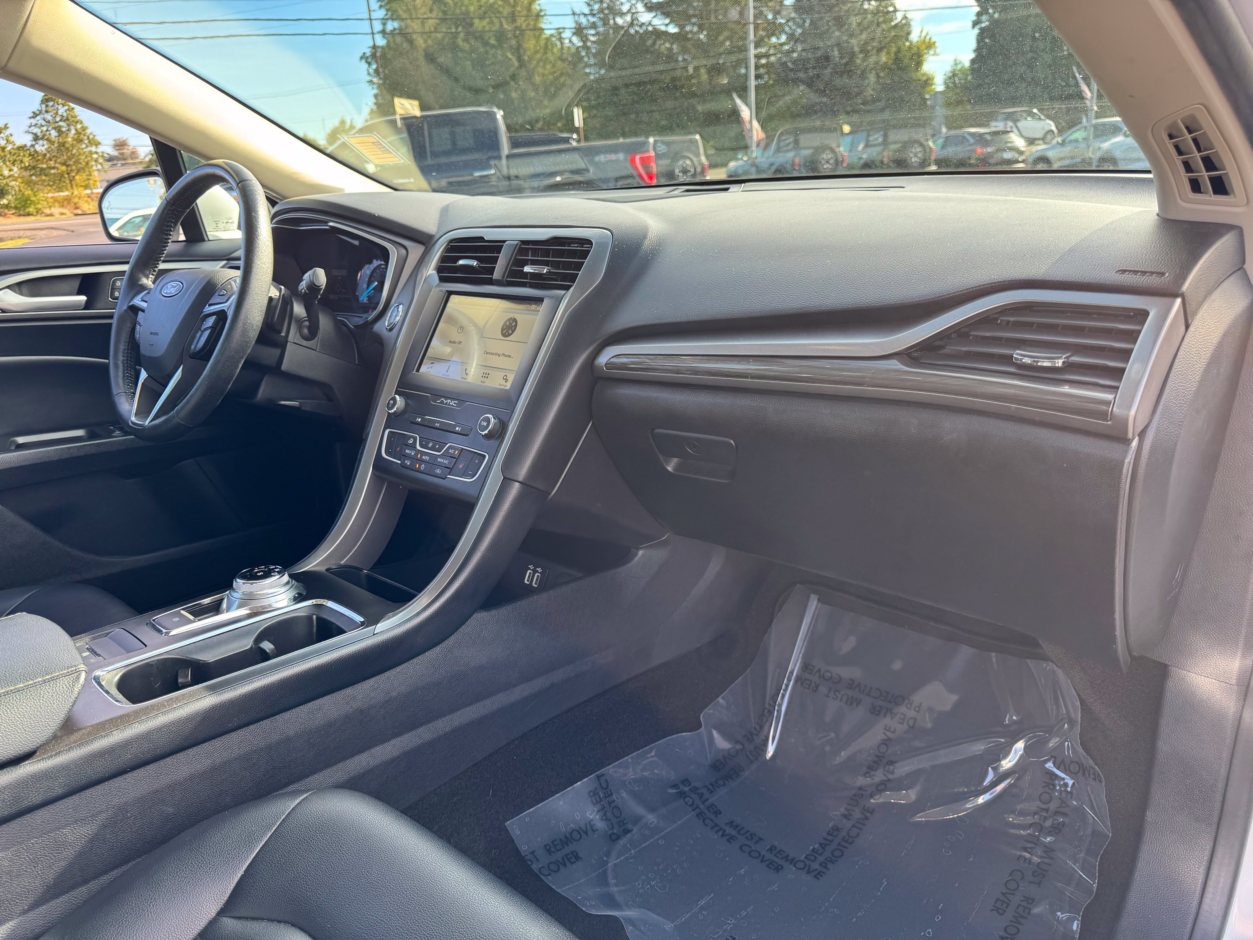 Used 2019 Ford Fusion SEL FWD image 22
