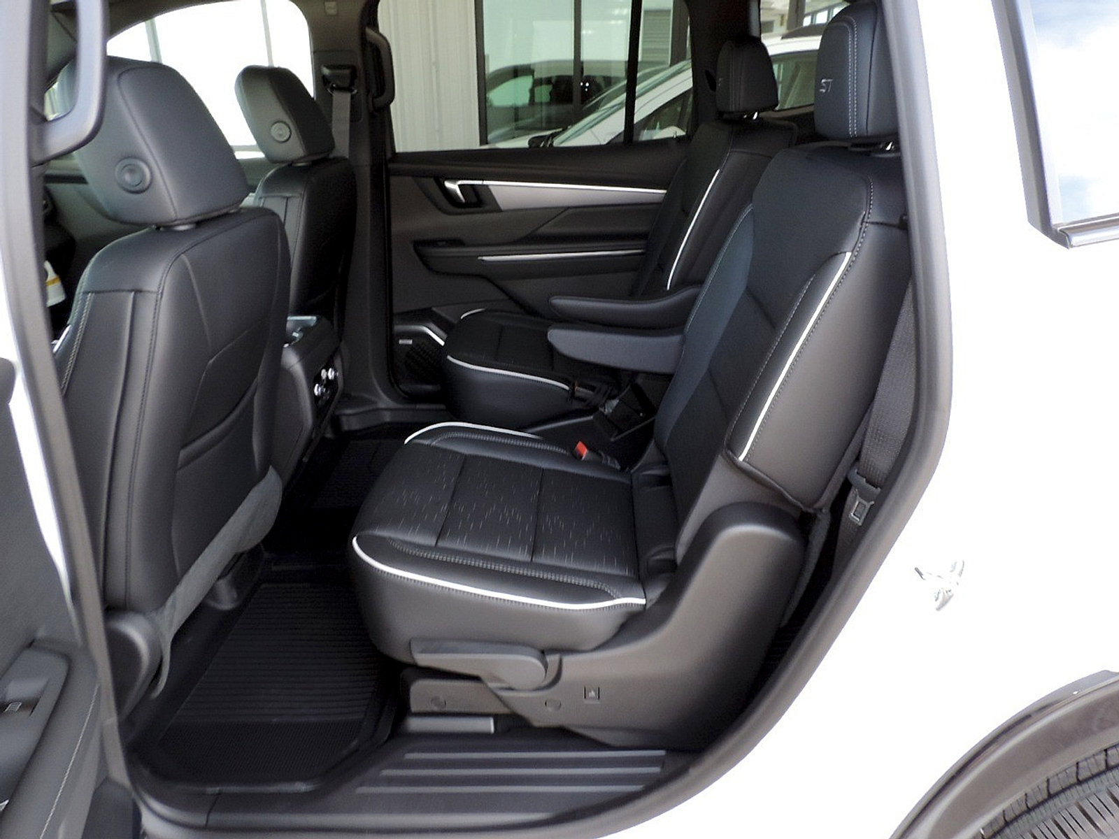 New 2026 Buick Enclave Sport Touring w/ Power Package image 17