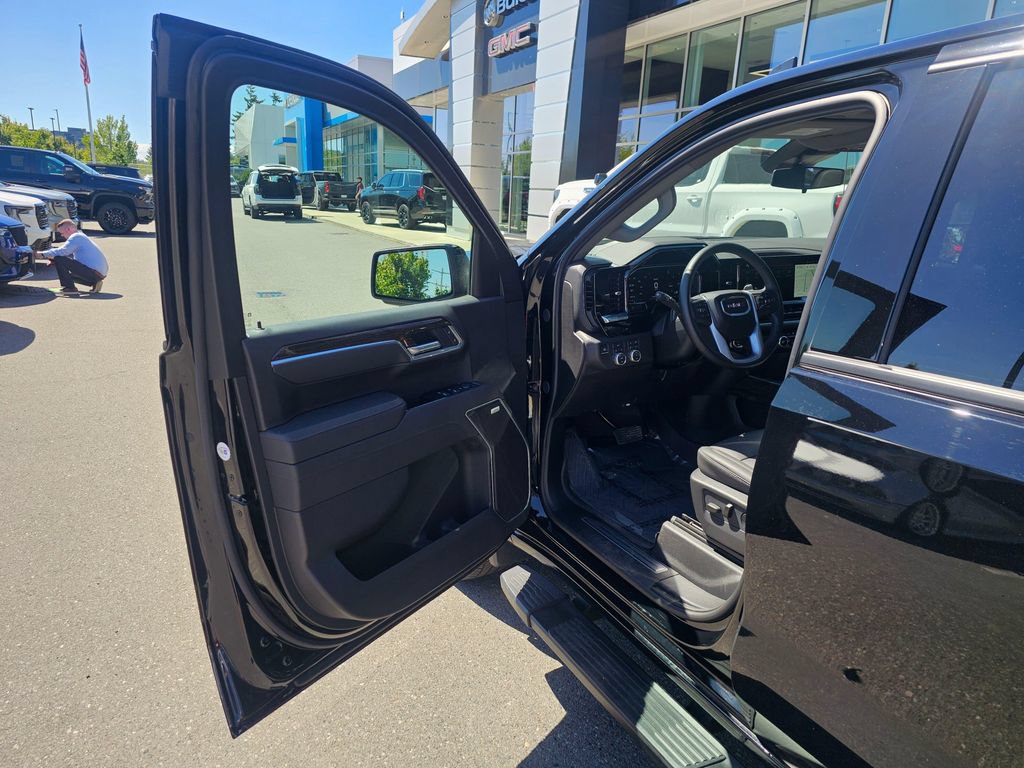Used 2026 GMC Sierra 1500 Elevation w/ Elevation Premium Package AWD/4WD image 19
