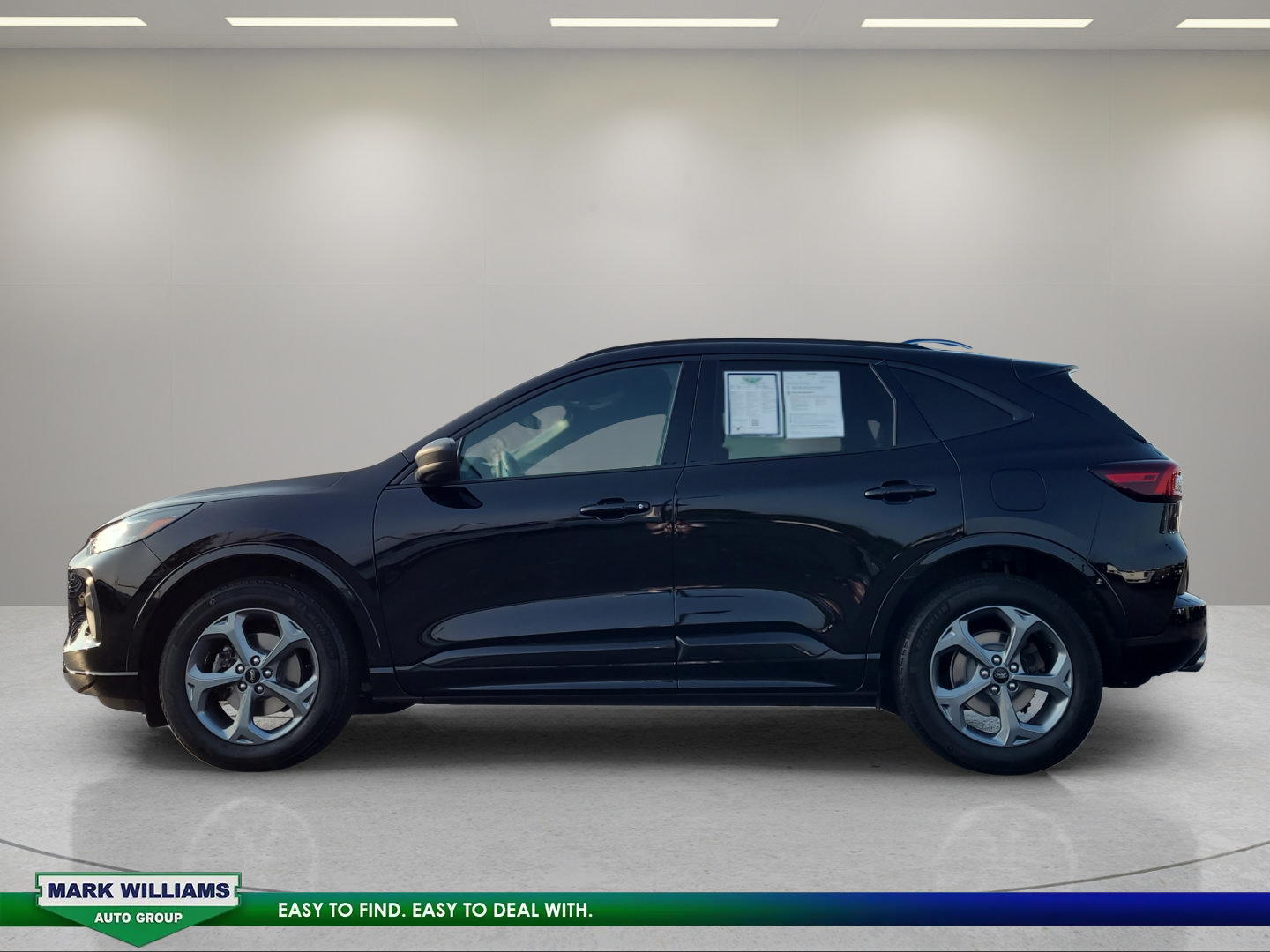 Certified 2023 Ford Escape ST-Line w/ Tech Pack #1 AWD/4WD image 7