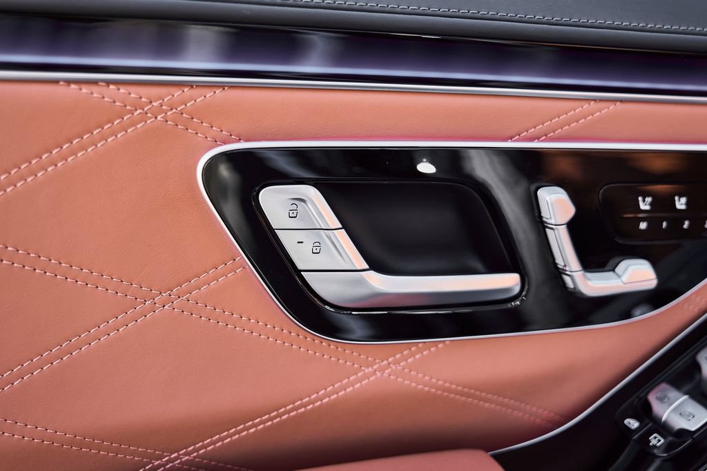 Used 2024 Mercedes-Benz S 63 AMG S image 34