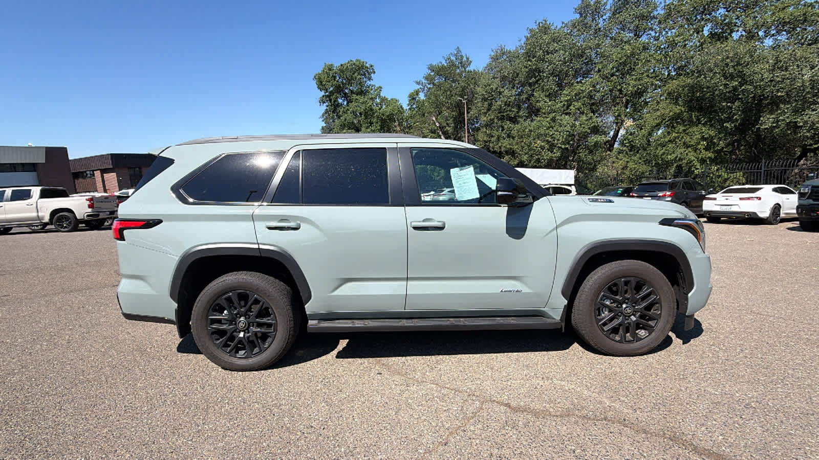 Used 2026 Toyota Sequoia Limited w/ Tow Technology Package AWD/4WD image 4