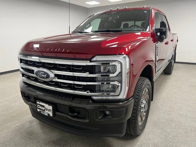 Used 2025 Ford F350 King Ranch w/ FX4 Off-Road Package image 4