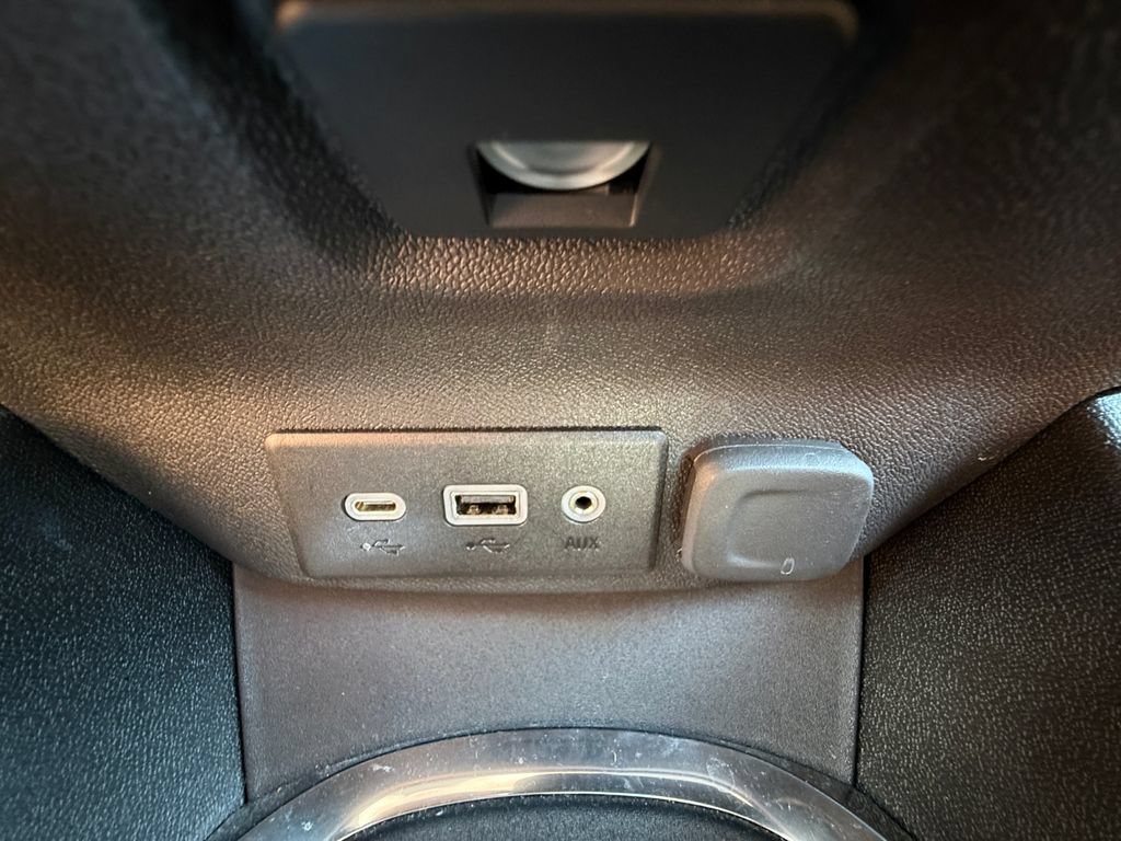 Used 2023 Chevrolet Malibu LT w/ LPO, Floor Liner Package FWD image 27
