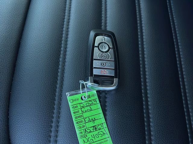Used 2024 Ford Edge SEL w/ Convenience Package AWD/4WD image 26