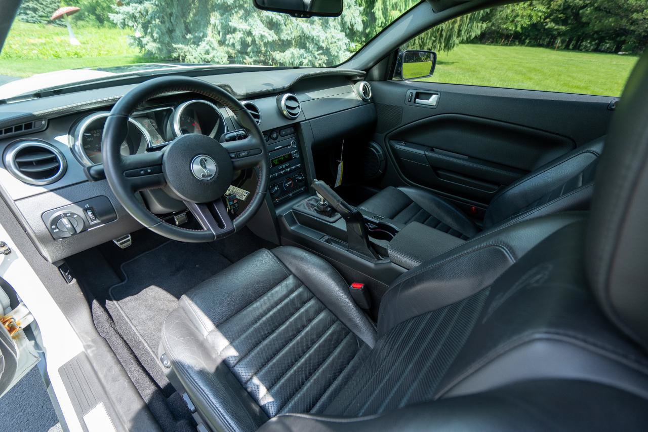 Used 2008 Ford Mustang Shelby GT500 RWD image 12