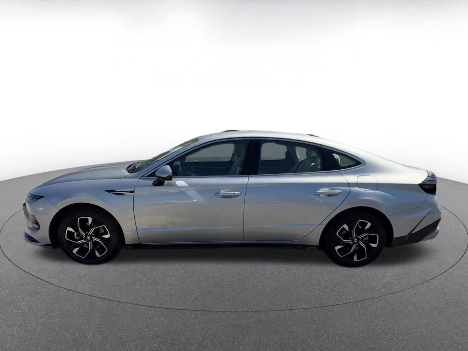 Used 2025 Hyundai Sonata SEL image 9