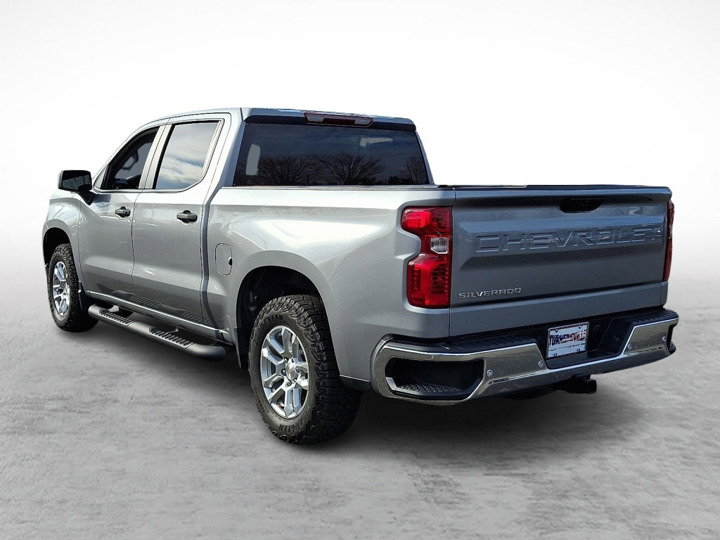 Used 2024 Chevrolet Silverado 1500 W/T w/ WT Value Package image 3
