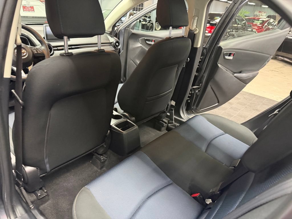 Used 2017 Toyota Yaris iA FWD image 40