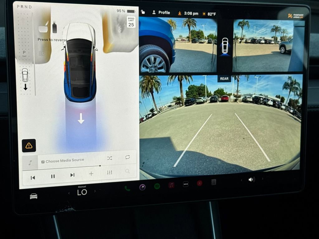 Used 2026 Tesla Model Y AWD image 22