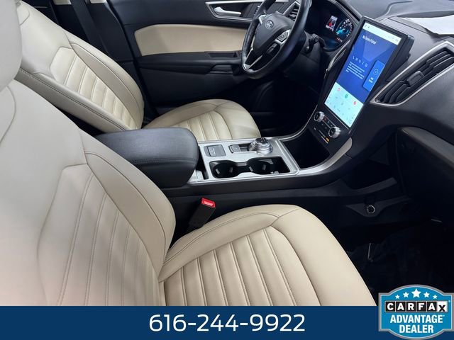 Used 2023 Ford Edge SEL image 4