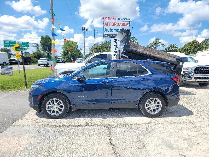 Used 2022 Chevrolet Equinox LT w/ Driver Convenience Package FWD image 4