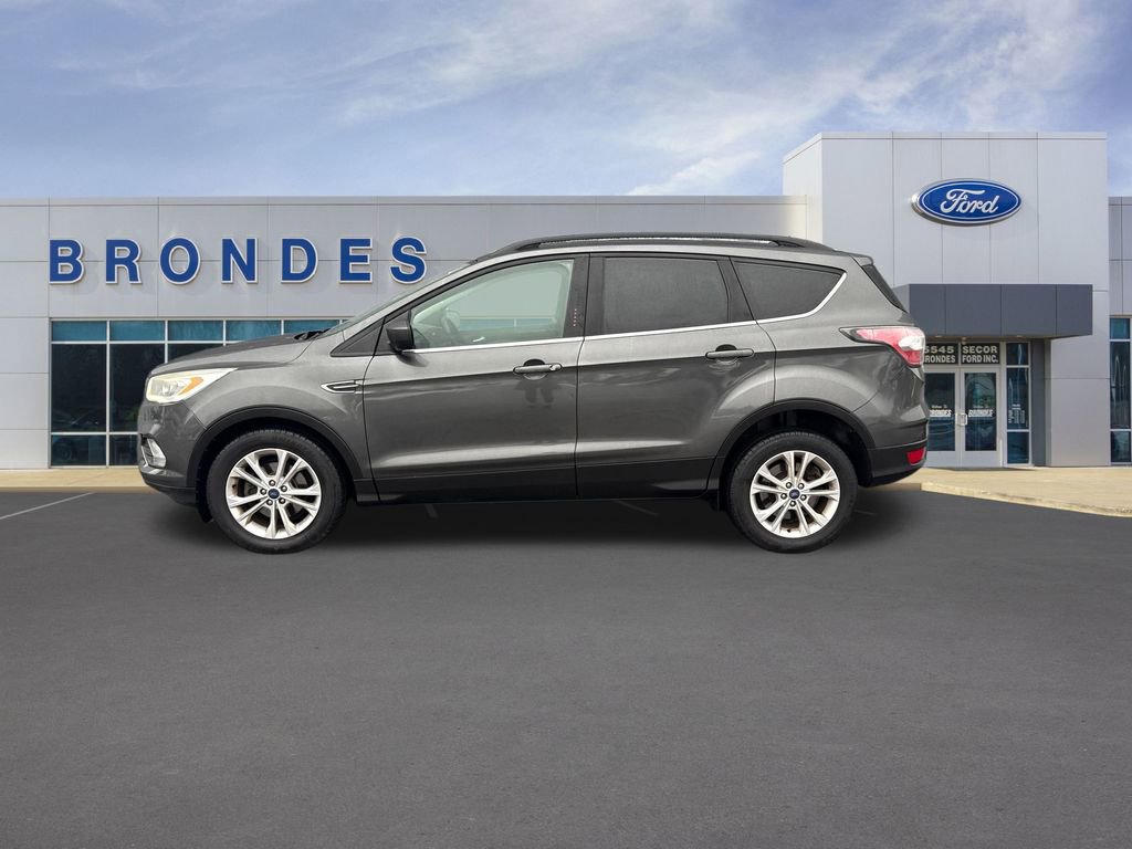 Used 2017 Ford Escape SE w/ SE Leather Comfort Package FWD image 1