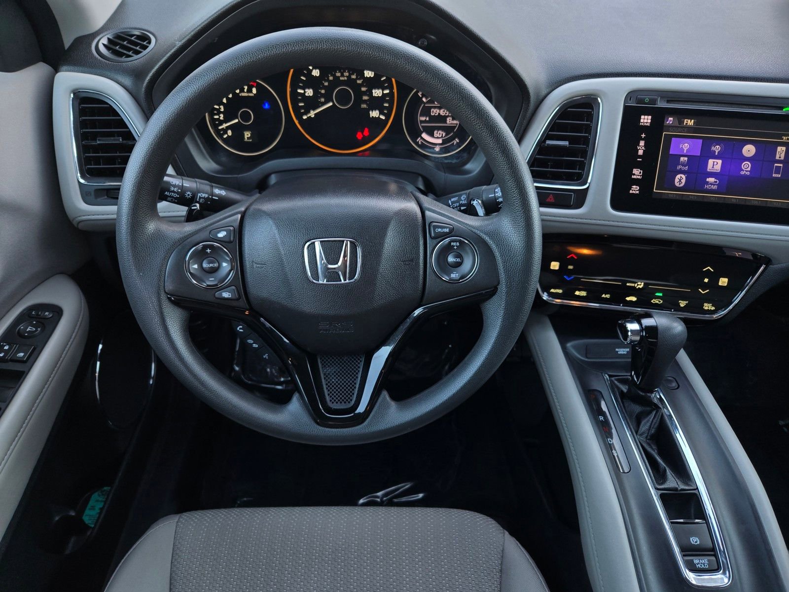 Used 2017 Honda HR-V EX image 12