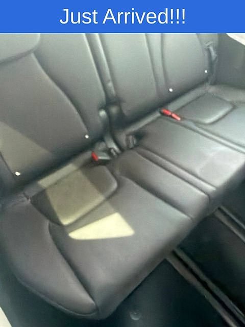 Used 2024 Kia Carnival EX FWD image 11