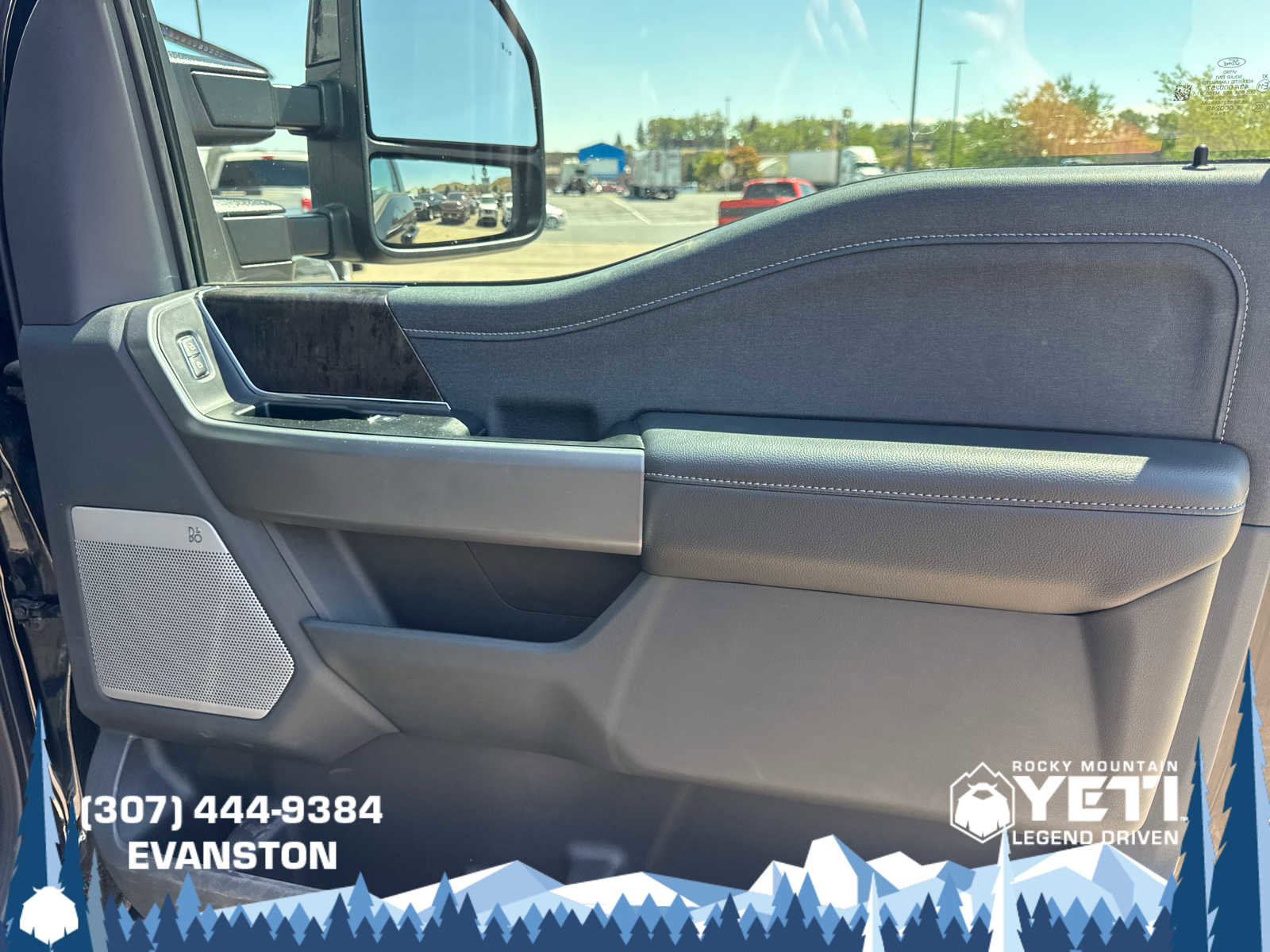 Used 2024 Ford F350 Lariat w/ Sport Appearance Package image 11