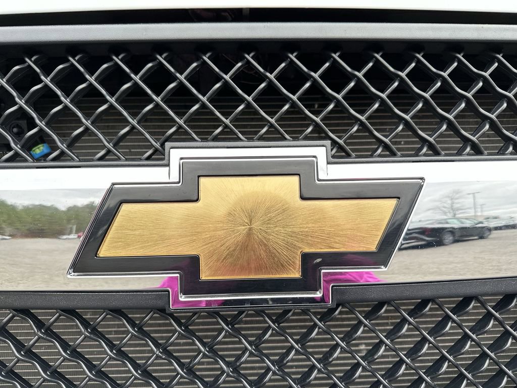 Used 2024 Chevrolet Express 2500 w/ Driver Convenience Package image 24