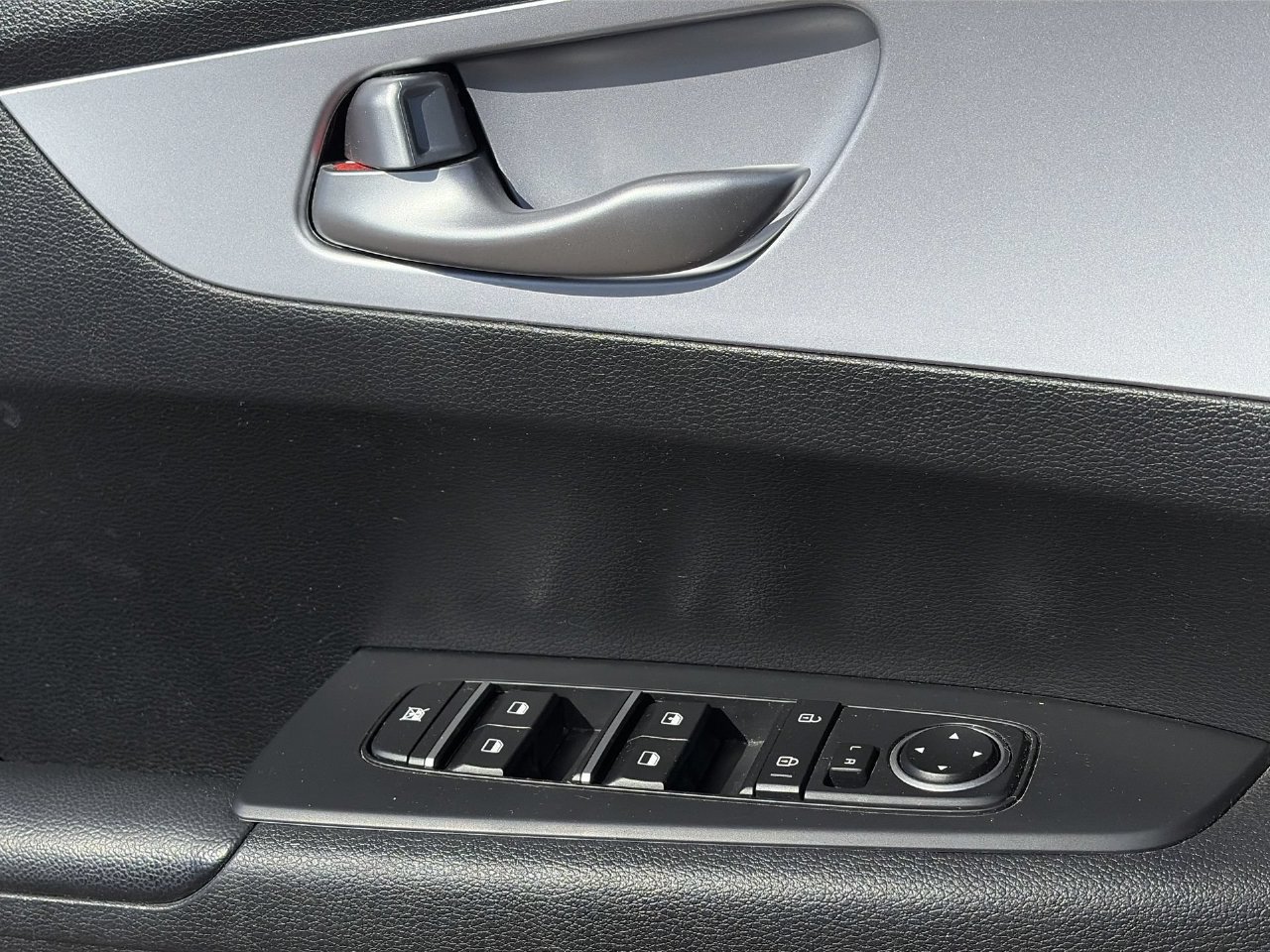 Certified 2024 Kia Forte LXS FWD image 20