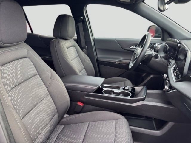 Used 2026 Chevrolet Equinox LT FWD image 10