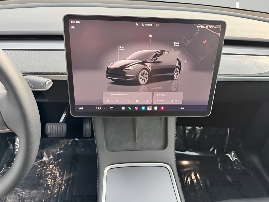 Used 2024 Tesla Model Y Long Range AWD/4WD image 7