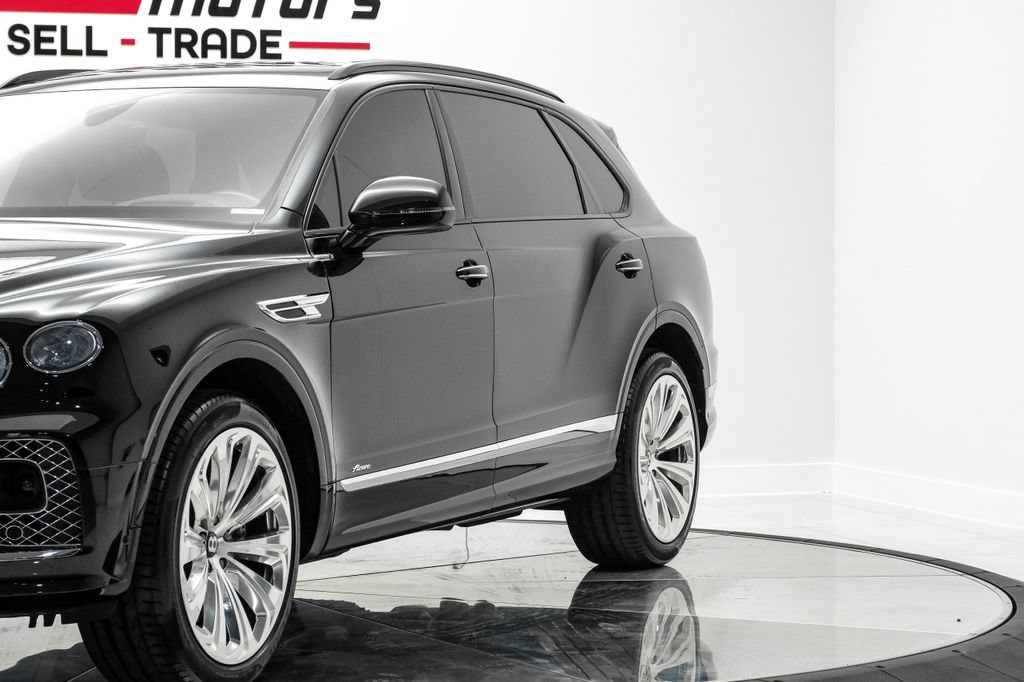 Used 2023 Bentley Bentayga Extended Wheelbase AWD/4WD image 3