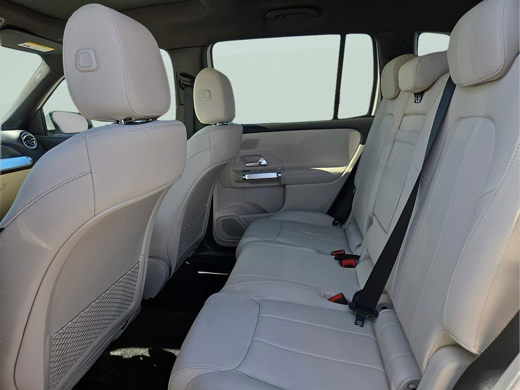 New 2026 Mercedes-Benz GLB 250 image 10