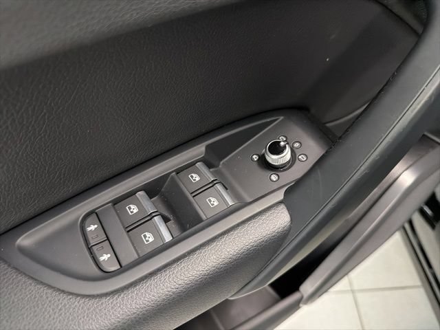 Used 2020 Audi Q5 2.0T Premium AWD/4WD image 11