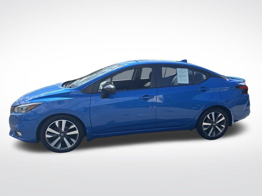 Used 2021 Nissan Versa SR w/ Convenience Package FWD image 4