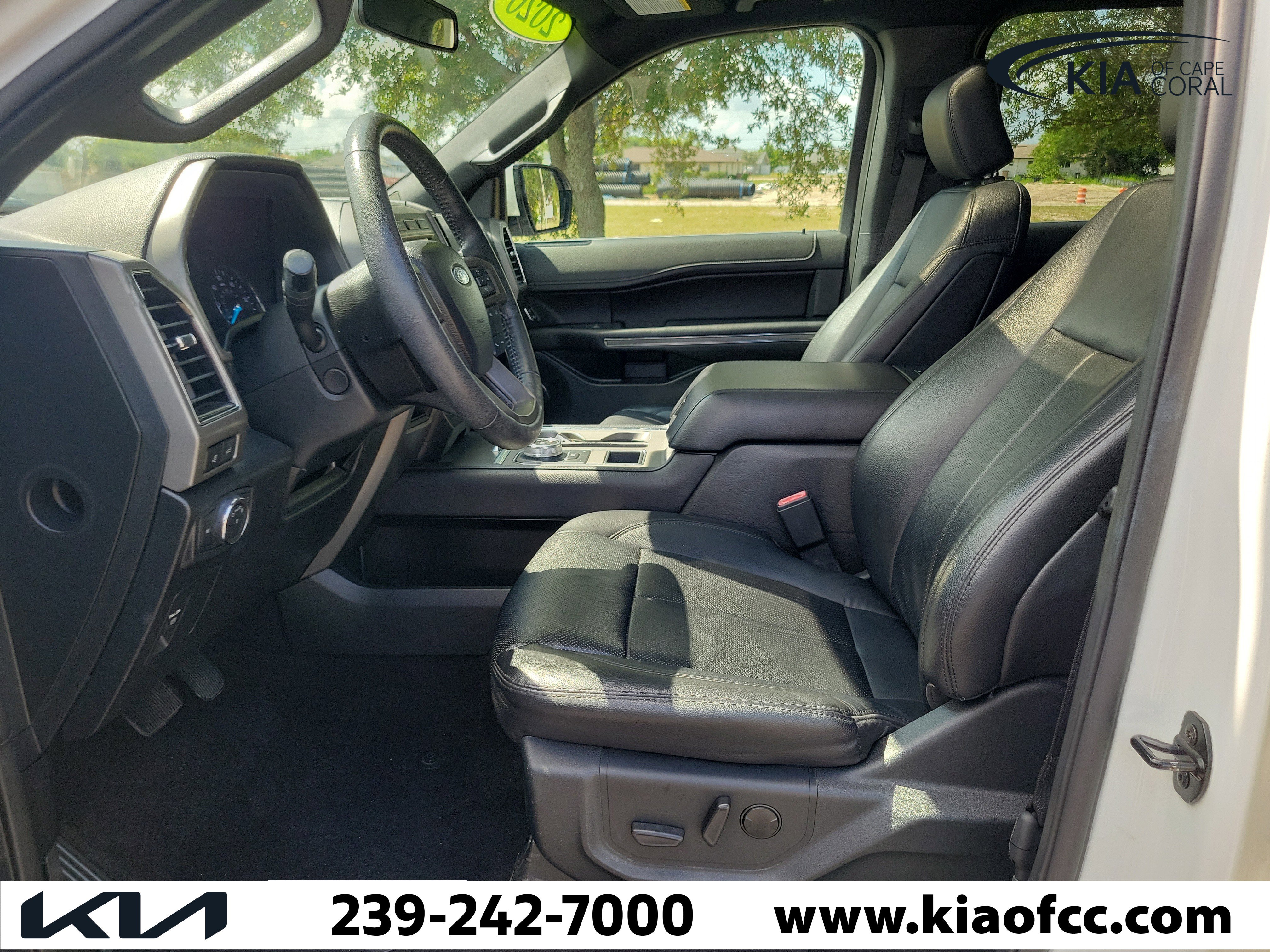 Used 2020 Ford Expedition Max XLT w/ Equipment Group 202A RWD image 23