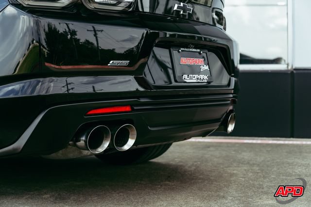 Used 2022 Chevrolet Camaro SS RWD image 36