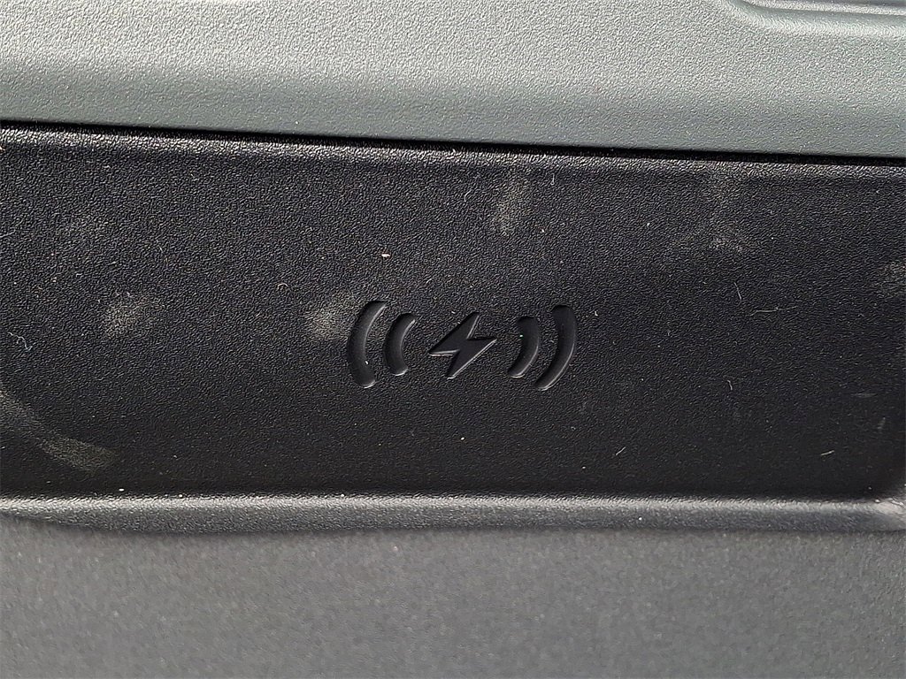 New 2025 Land Rover Defender 110 S image 20