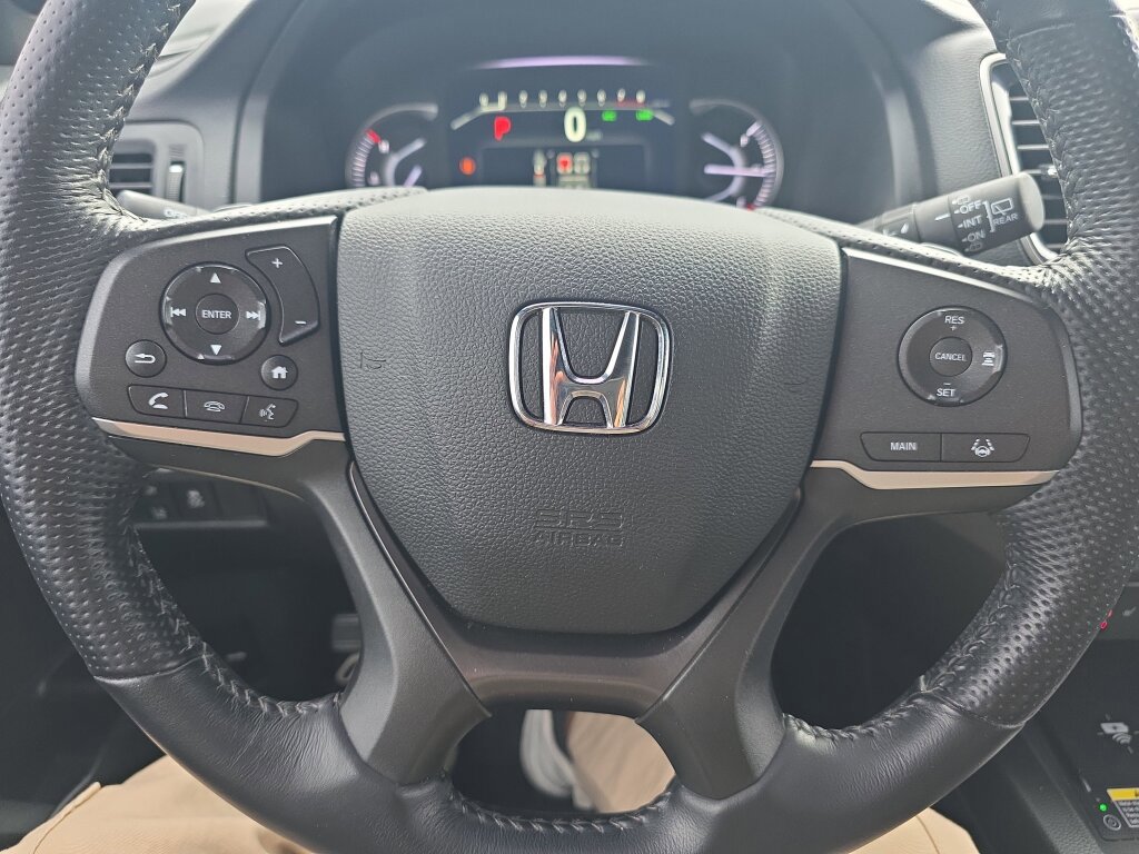 Used 2024 Honda Passport EX-L image 11