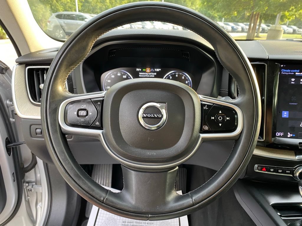 Used 2021 Volvo XC60 T5 Inscription FWD image 13
