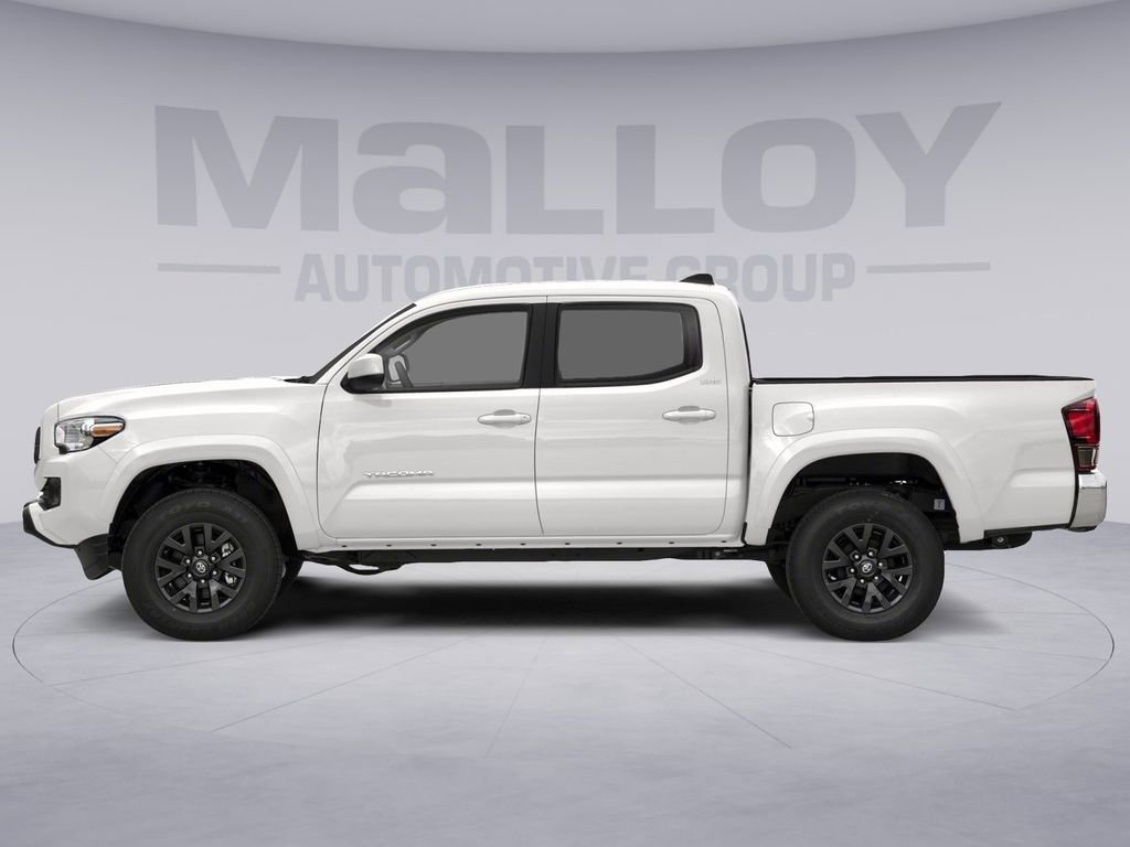 Certified 2022 Toyota Tacoma SR5 AWD/4WD image 3