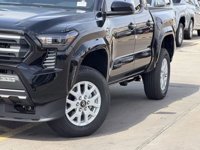 Used 2026 Toyota Tacoma SR5 image 3