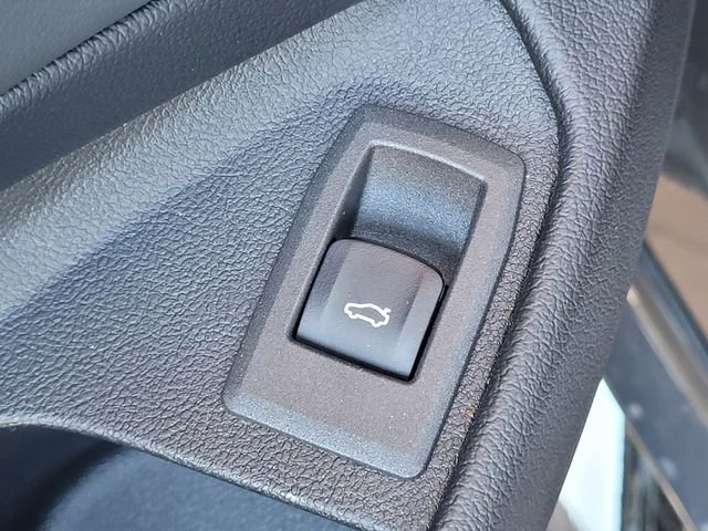 Used 2025 BMW M4 xDrive Competition w/ Carbon Package image 17