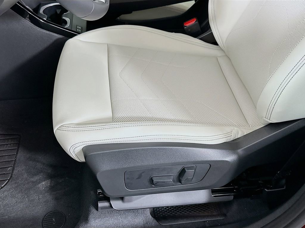 New 2026 BMW X1 xDrive28i w/ Technology Package image 26