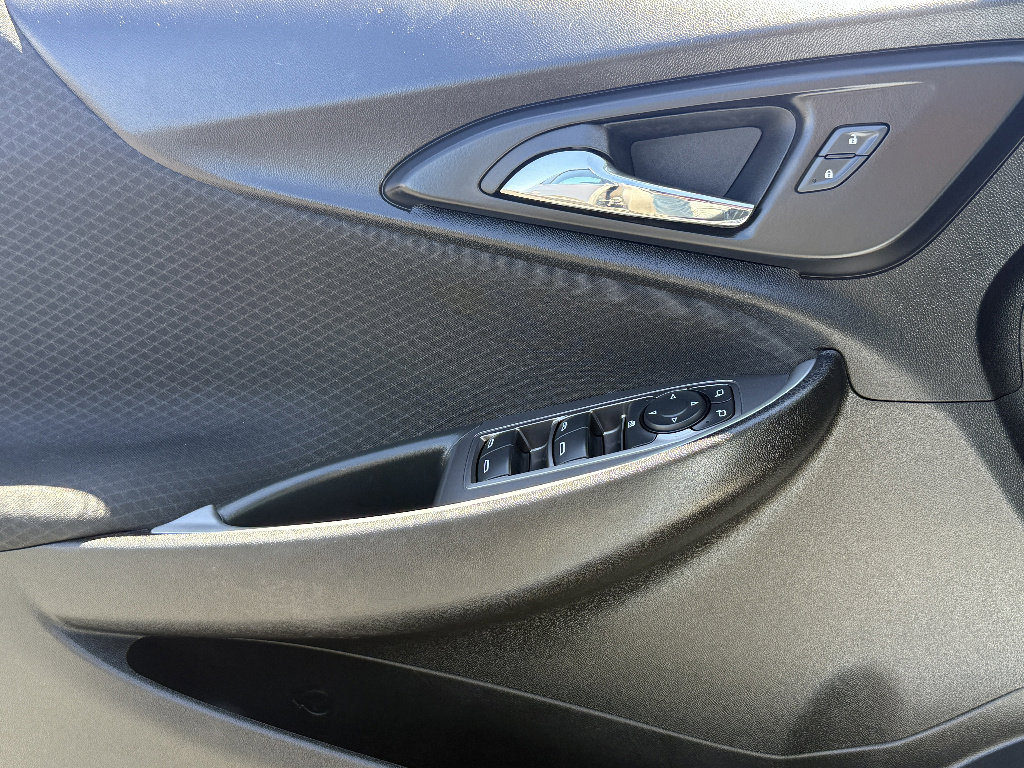 Used 2024 Chevrolet Malibu LT FWD image 17
