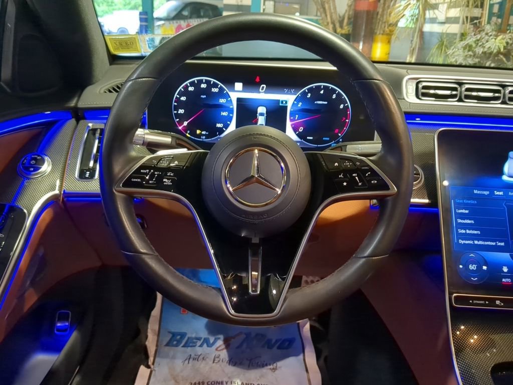 Used 2023 Mercedes-Benz S 500 4MATIC image 2