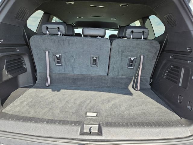 Used 2025 Buick Enclave Preferred AWD/4WD image 16