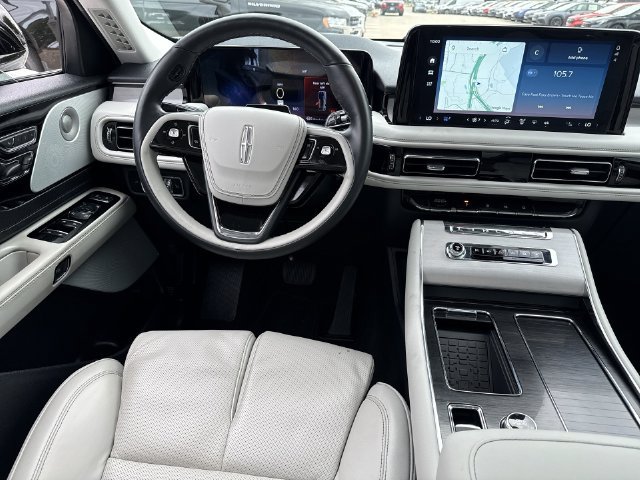 Used 2025 Lincoln Aviator Reserve w/ Equipment Group 201A AWD/4WD image 10