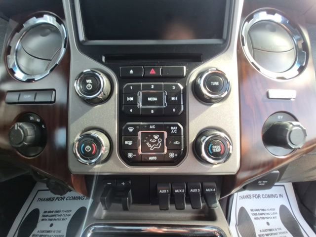 Used 2015 Ford F350 Lariat w/ Lariat Ultimate Package AWD/4WD image 35