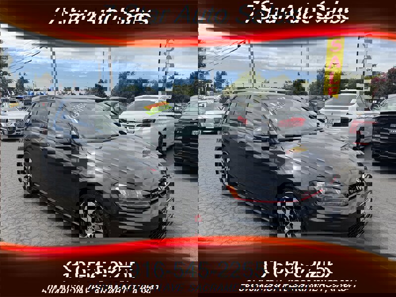 Used 2017 Volkswagen GTI SE image 1