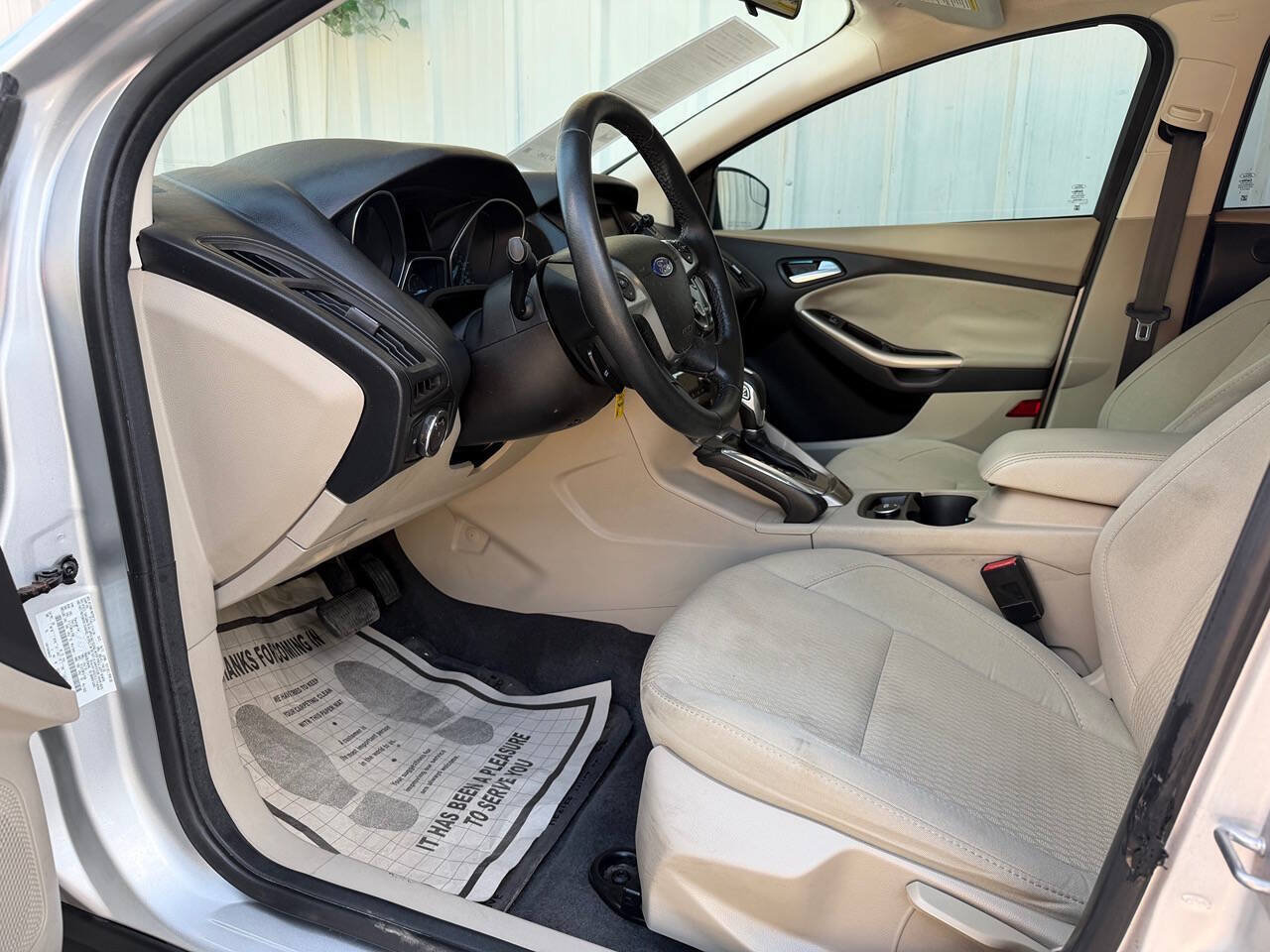 Used 2012 Ford Focus SEL FWD image 10