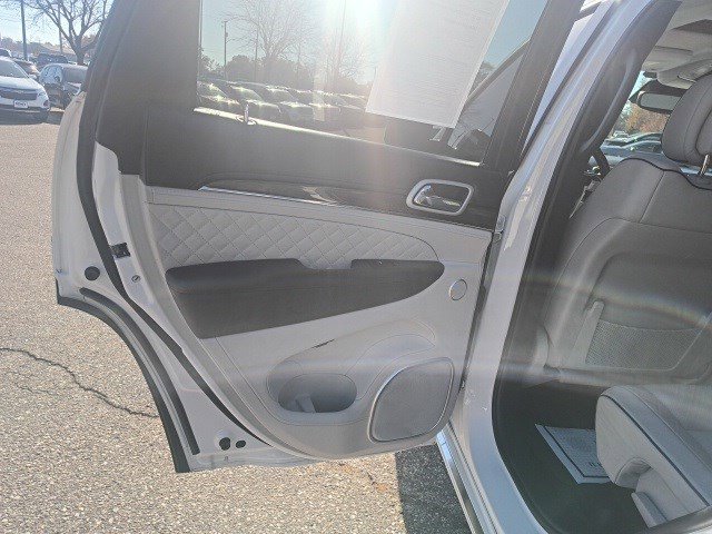 Used 2018 Jeep Grand Cherokee Summit image 13