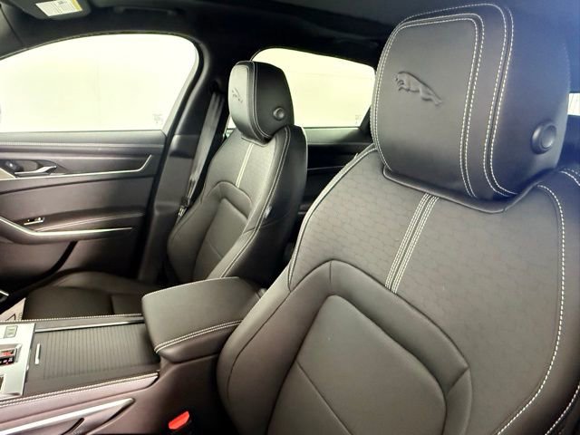 New 2026 Jaguar F-PACE R-Dynamic S image 7