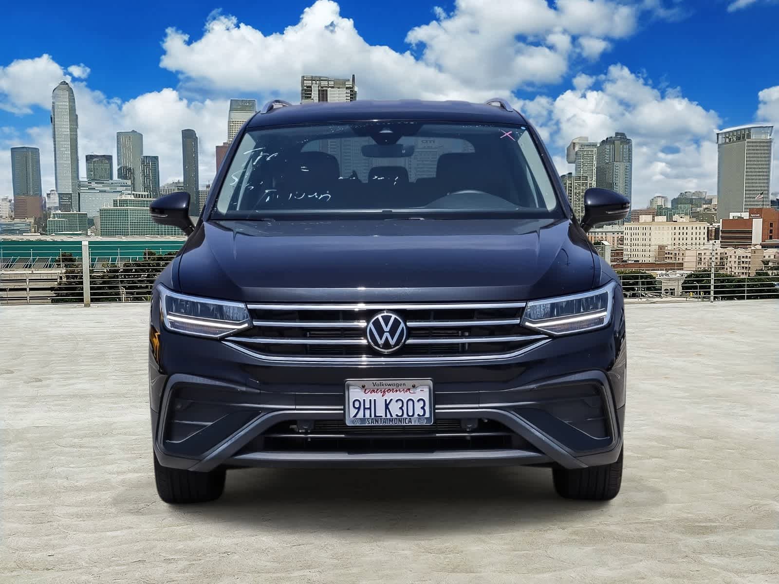 Certified 2023 Volkswagen Tiguan SE FWD image 2