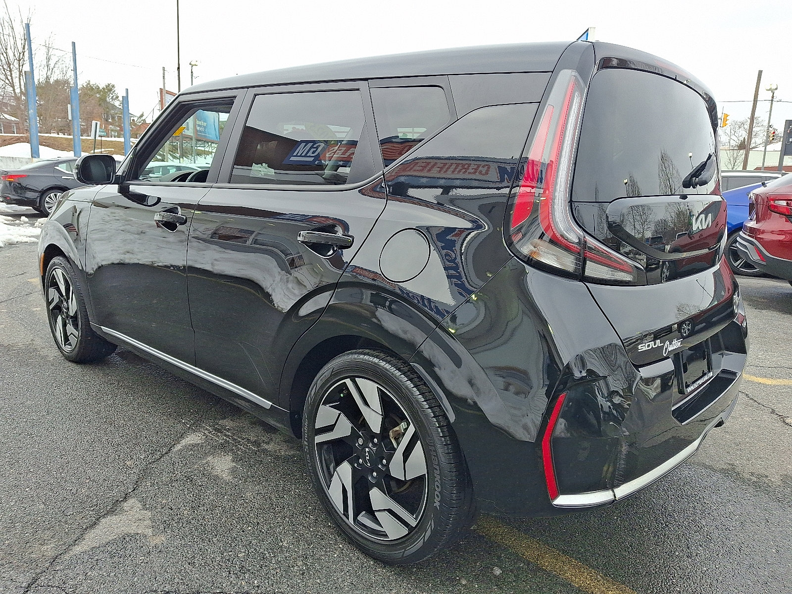 Used 2023 Kia Soul GT-Line w/ GT-Line Technology Package image 3